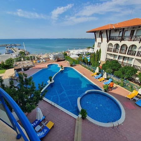 Sveti Vlas Marina Beach Apartment - Vega Village Екстериор снимка