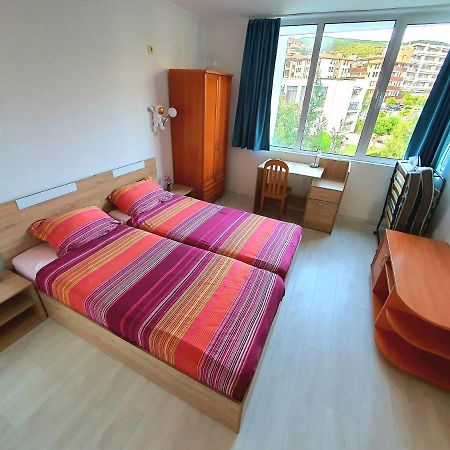 Sveti Vlas Marina Beach Apartment - Vega Village Екстериор снимка