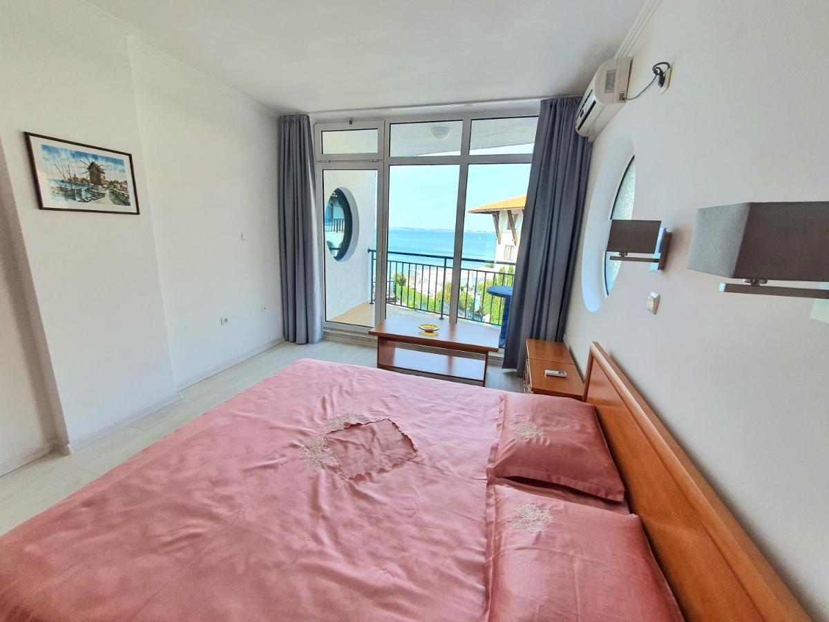 Sveti Vlas Marina Beach Apartment - Vega Village Екстериор снимка