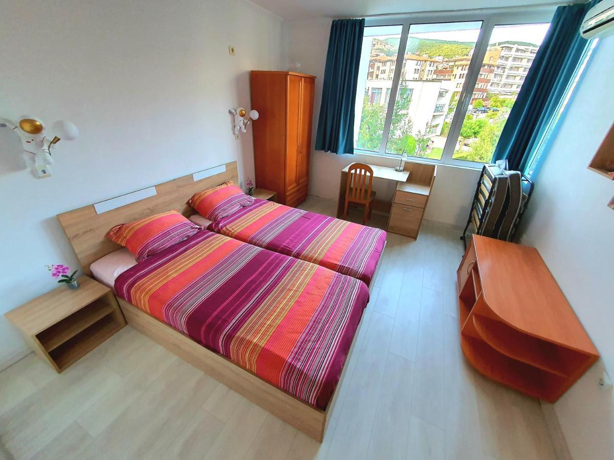 Sveti Vlas Marina Beach Apartment - Vega Village Екстериор снимка