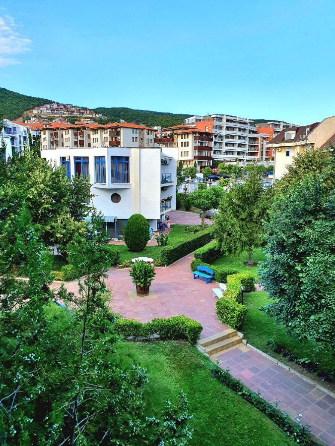 Sveti Vlas Marina Beach Apartment - Vega Village Екстериор снимка