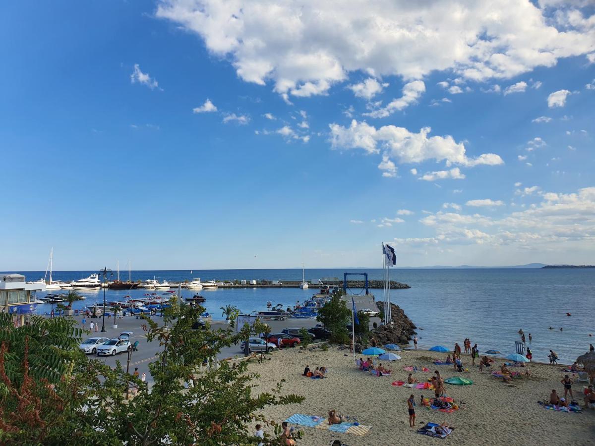 Sveti Vlas Marina Beach Apartment - Vega Village Екстериор снимка