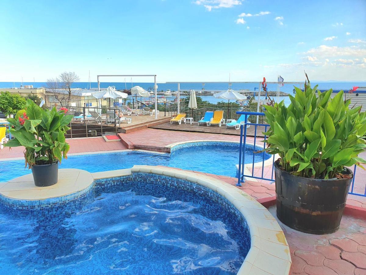 Sveti Vlas Marina Beach Apartment - Vega Village Екстериор снимка
